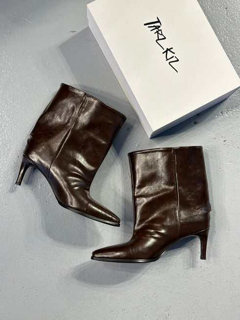 FLATY Acı Kahverengi XL Geniş Kalıp BOOTIE